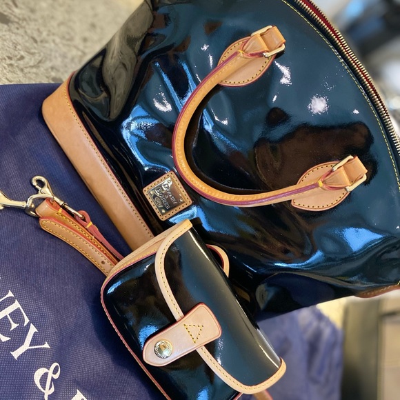 NEW Dooney and Burke - Picture 6 of 6